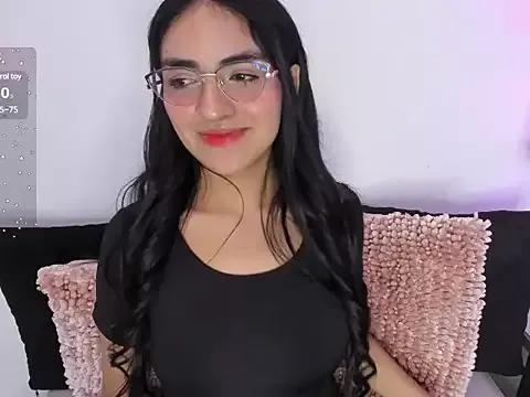 LennaBlair on StripChat 