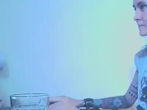Lilith87Deep on StripChat 