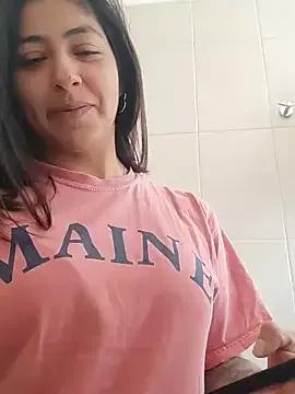 MaiPandora — Sacar polera