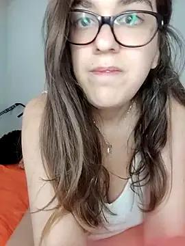 Miachan_LaGattinaVogliosa — Nuda + doppio dildo + orgasmo