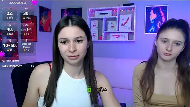 nekky_mouse — show panties