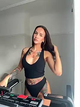 Nikki__Foxx — Get me wet