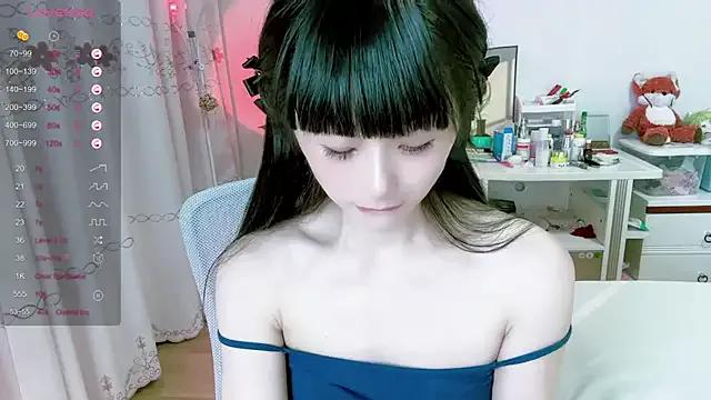 qiqi-669 on StripChat 