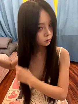 qiqi_x — Group on StripChat