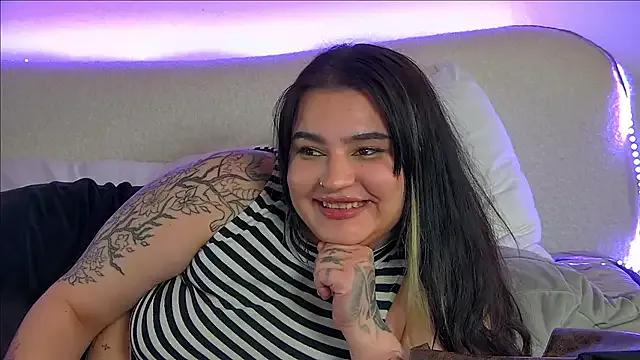 SaraOswald on StripChat 