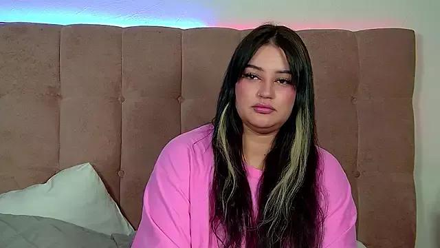 SaraOswald on StripChat 
