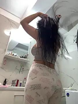 Scarlett-Dream — Naked